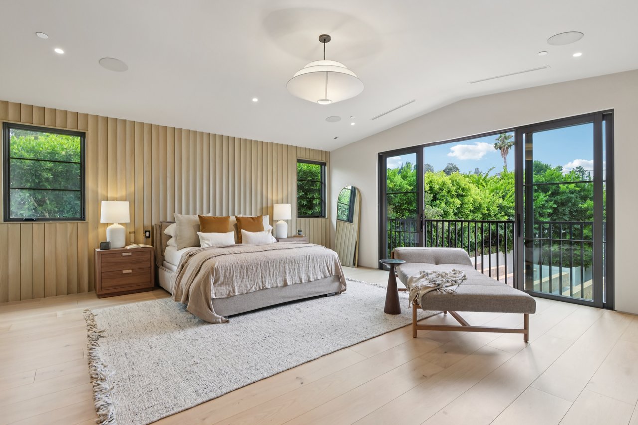 4113 Woodman Ave, Sherman Oaks