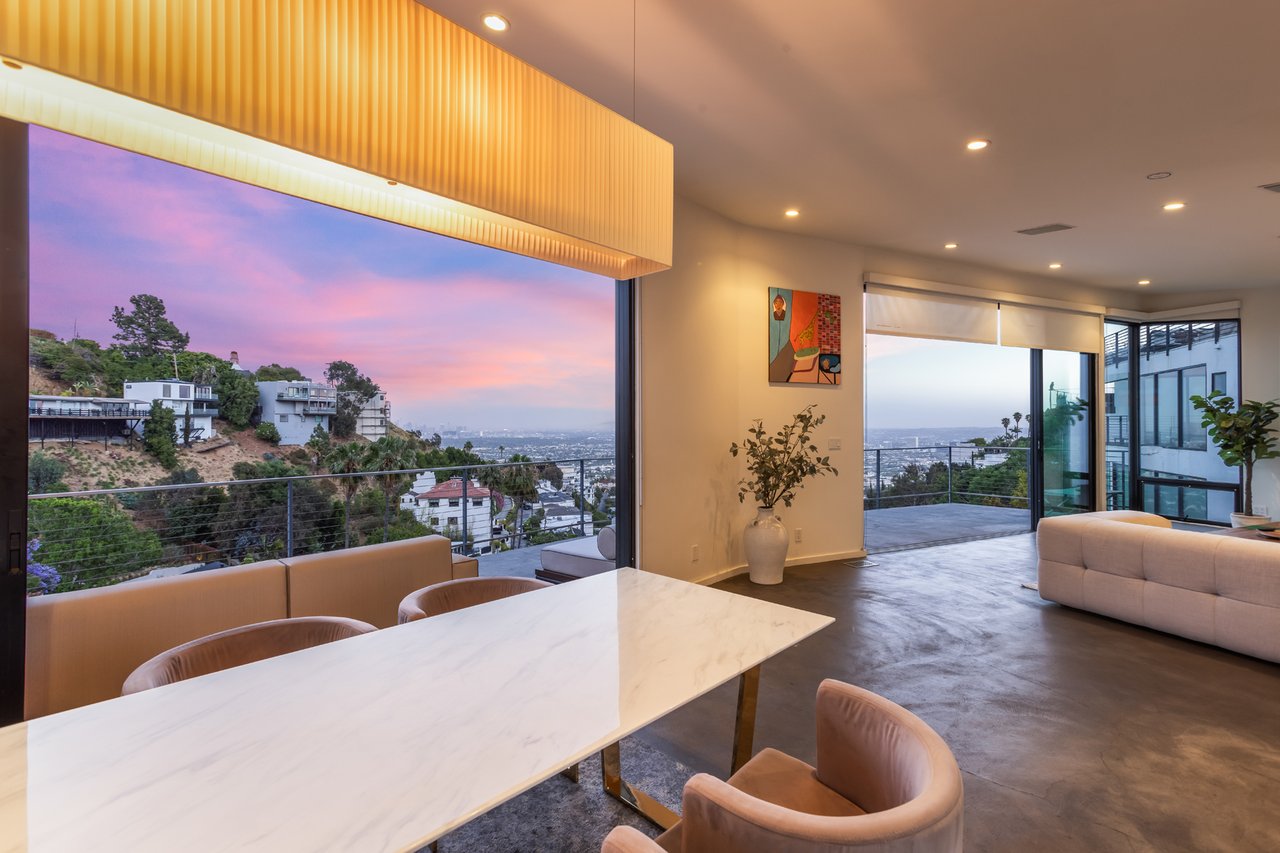 8634 Franklin Ave, Hollywood Hills 