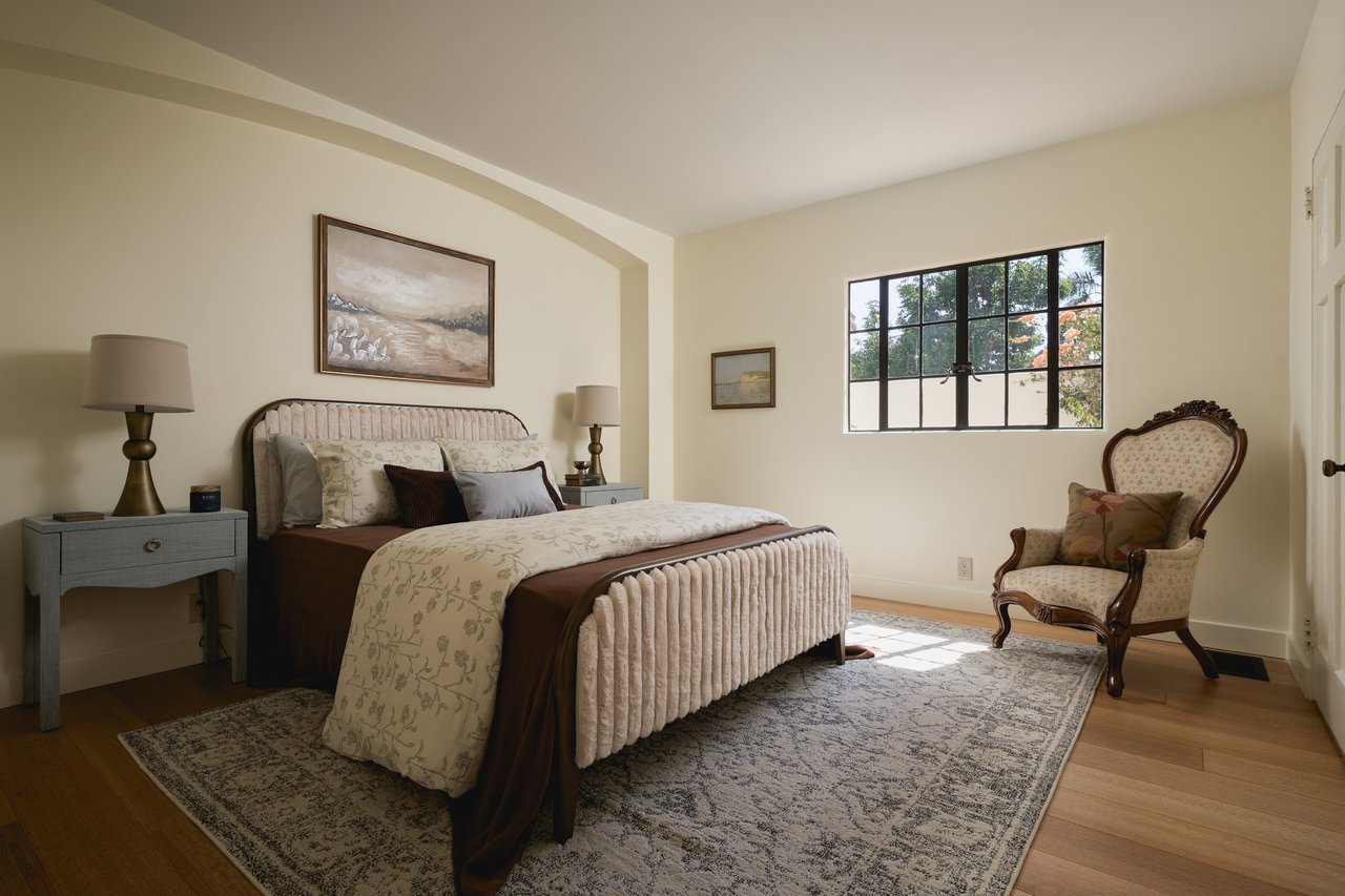 3030 Samarkand Drive
