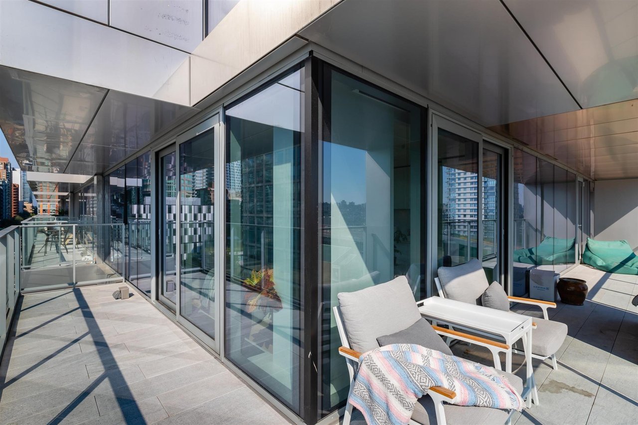 1480 Howe St, #1205