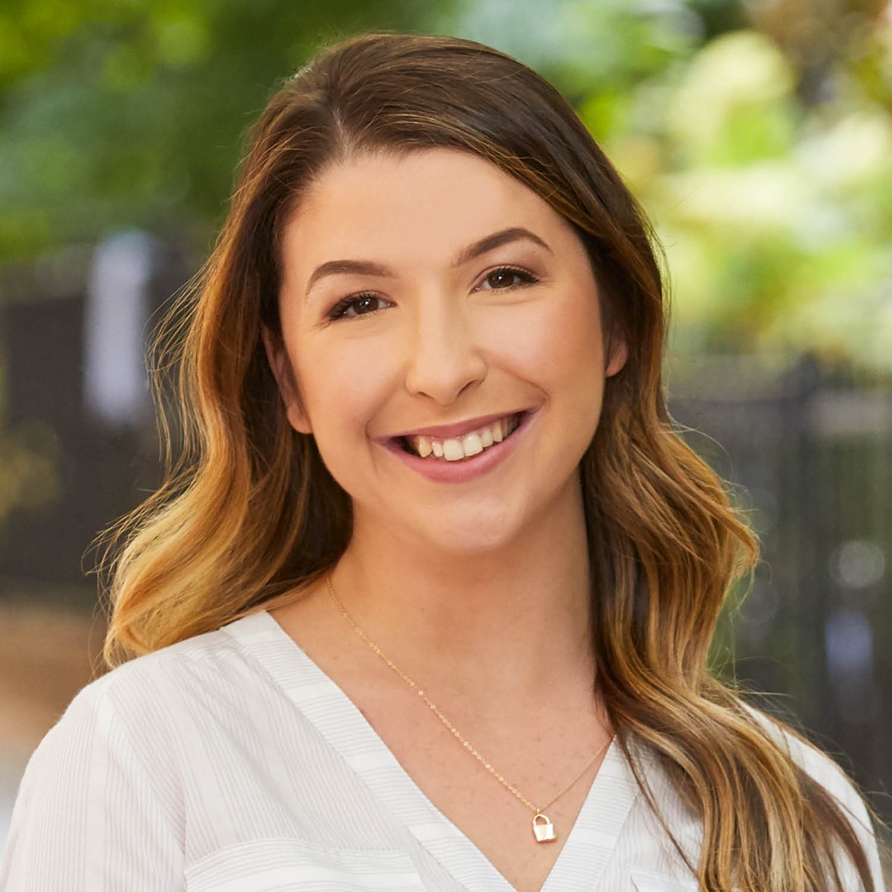 Gemma Sokoletsky Brooklyn, NY Real Estate Agent Headshot