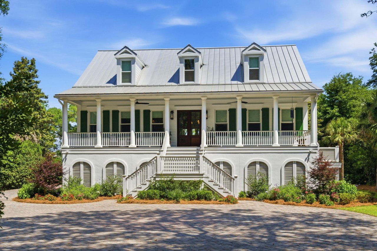 Elevated Waterfront Home – 1194 Fort Lamar Road