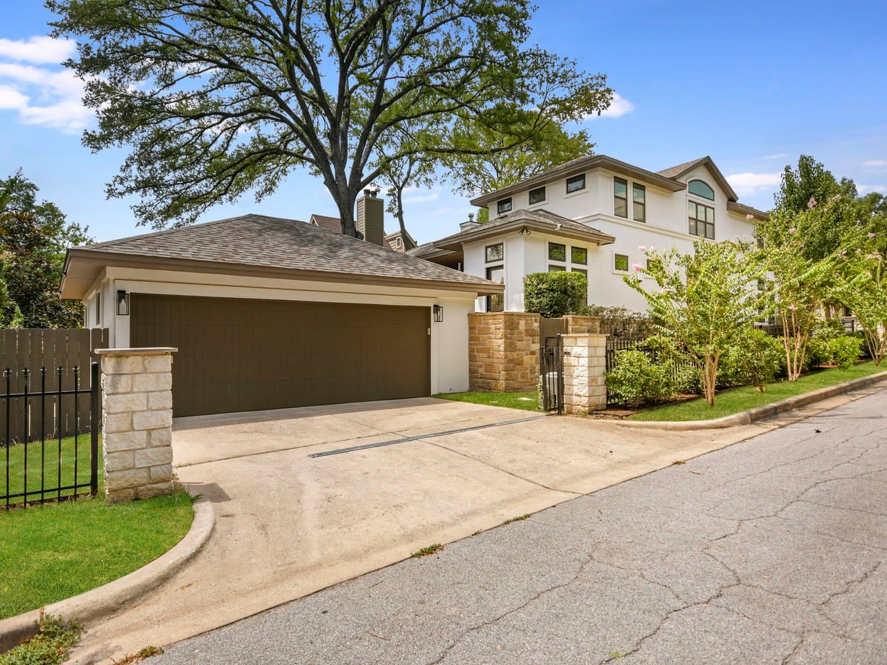 2212 Mountain View Rd
