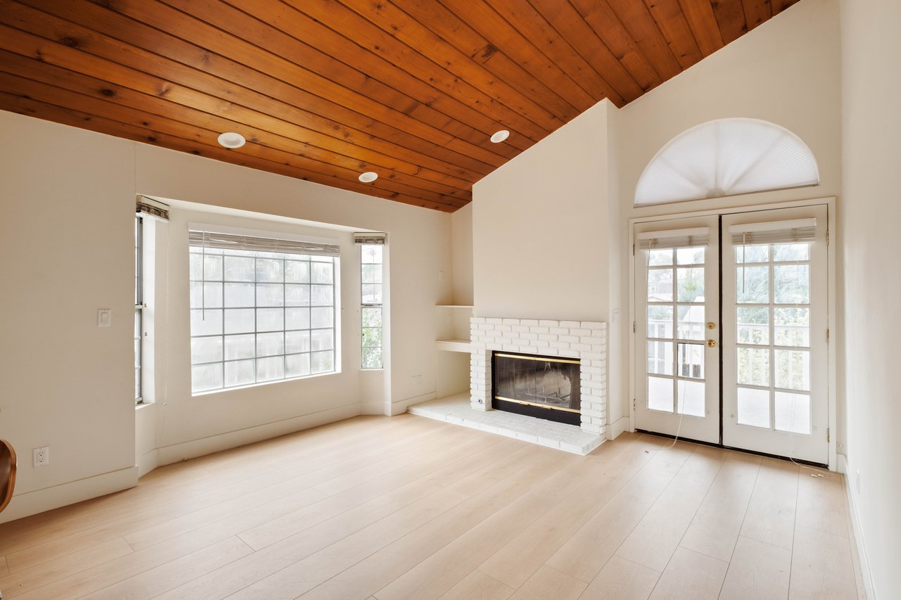 23153 Canzonet St, Woodland Hills