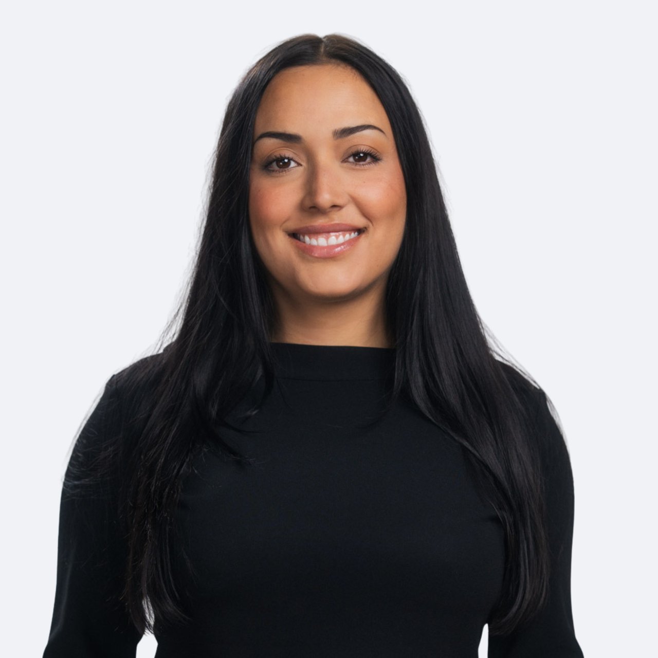 Headshot of Lucy Teruel, Team Broker at Vesta Preferred Realty in Chicago