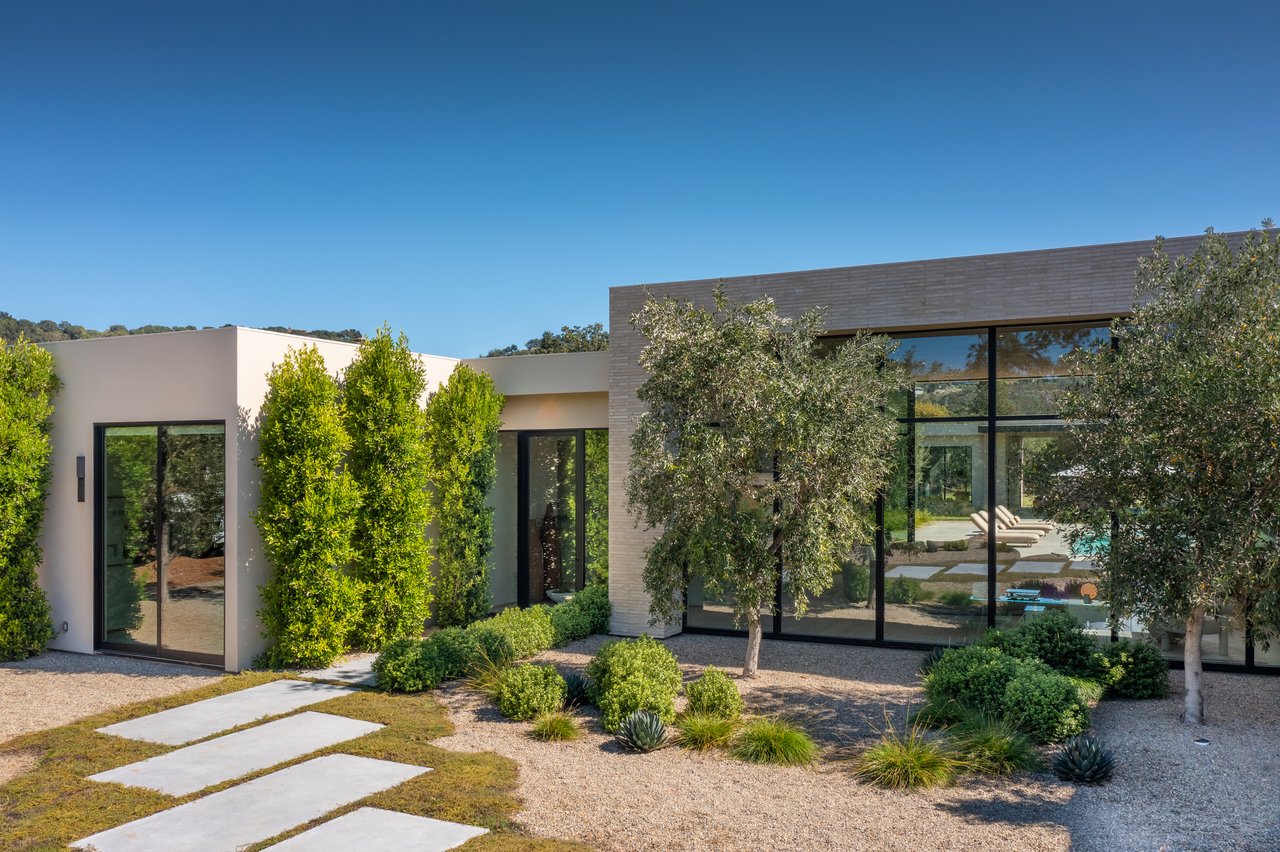 1608 Ridge Valley Road