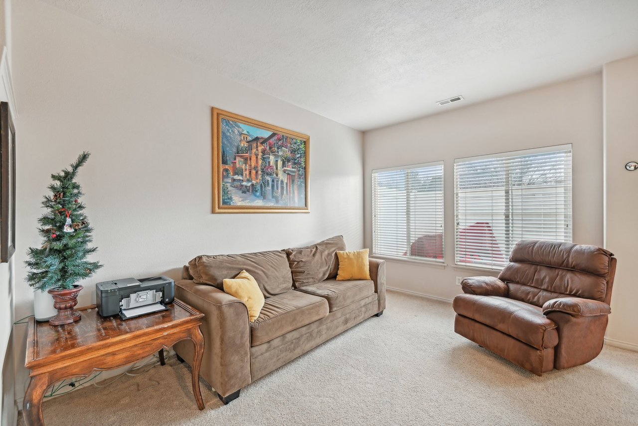 211 Greenfield Cir 103