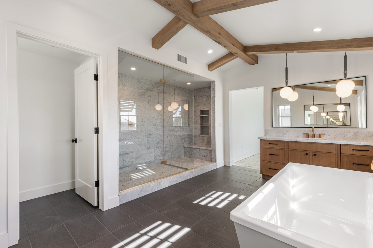 New construction home for sale in Ocean Knoll, Encinitas, California represented by Neda Nourani & Associates