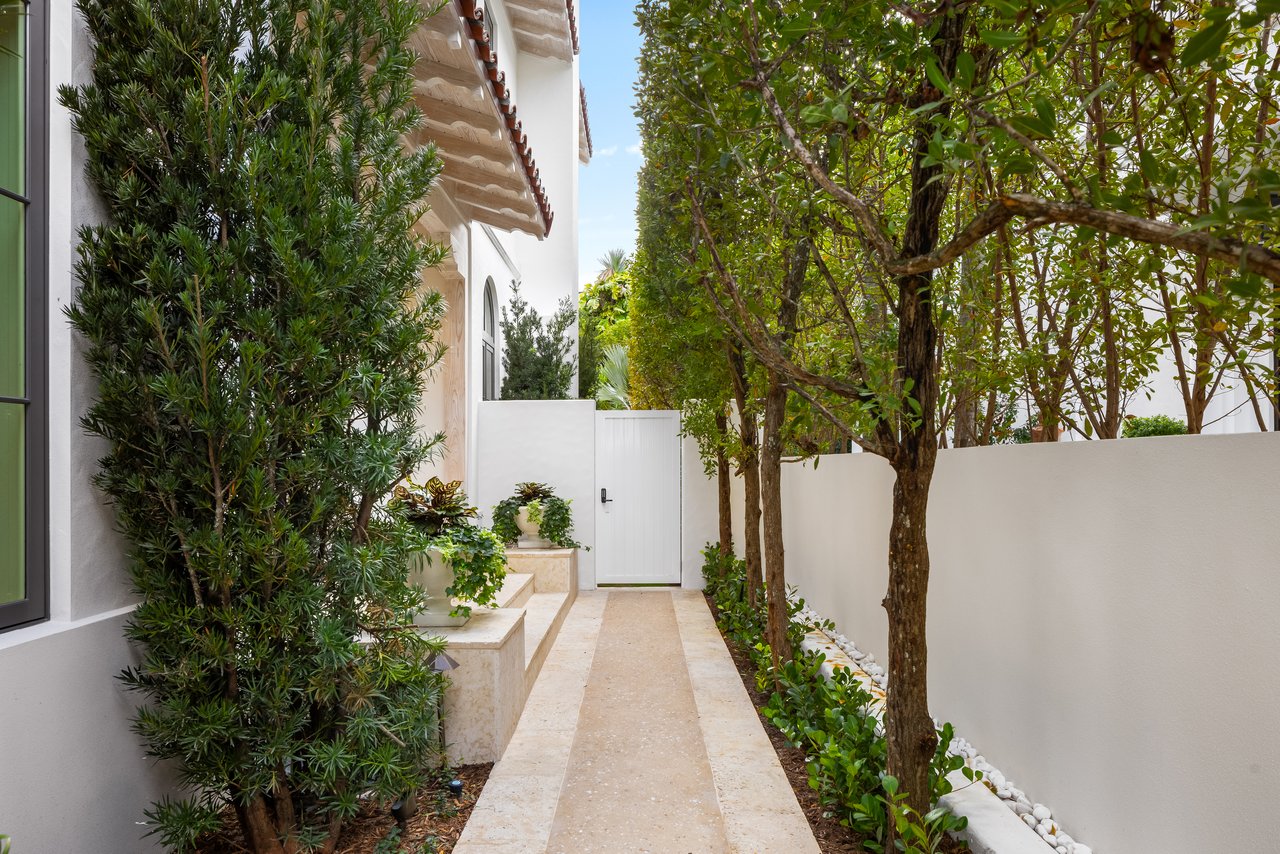 New Construction in Coveted Midtown