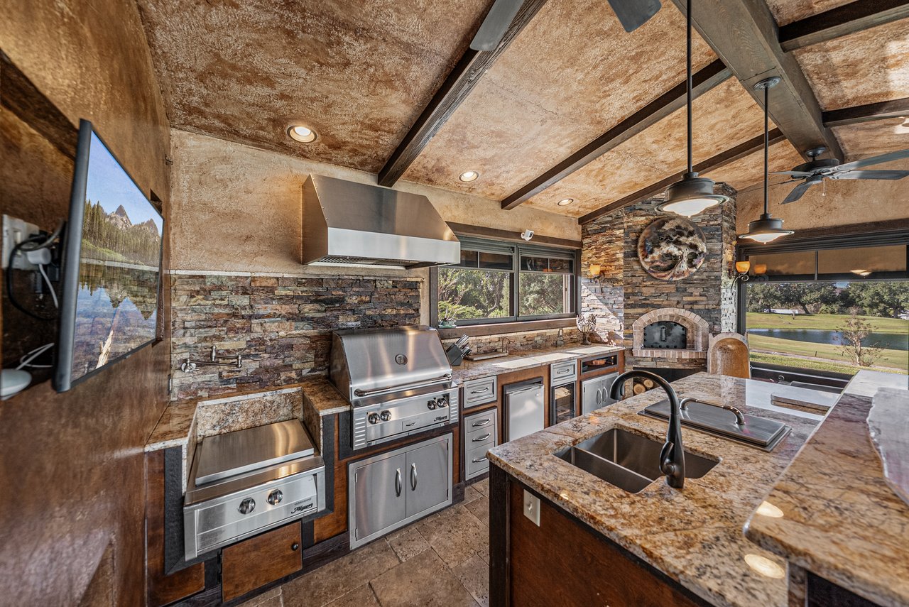 13247 THOROUGHBRED DR