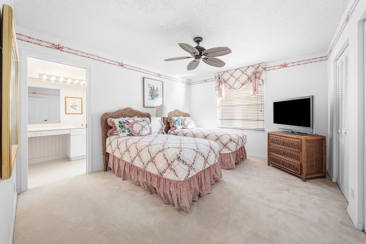 16815 Knightsbridge Lane 