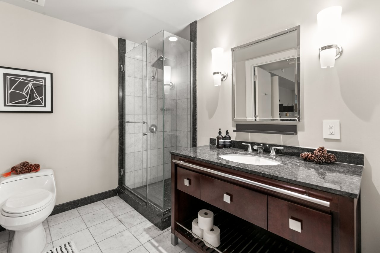 2700 Las Vegas Boulevard 2303