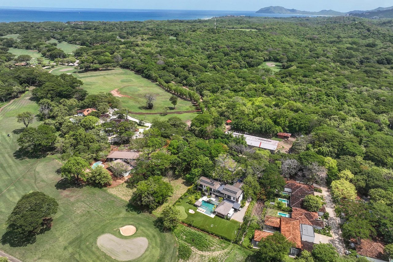Rare Golf Front Estate Parcel | No HOA | 5,000m² in Hacienda Pinilla