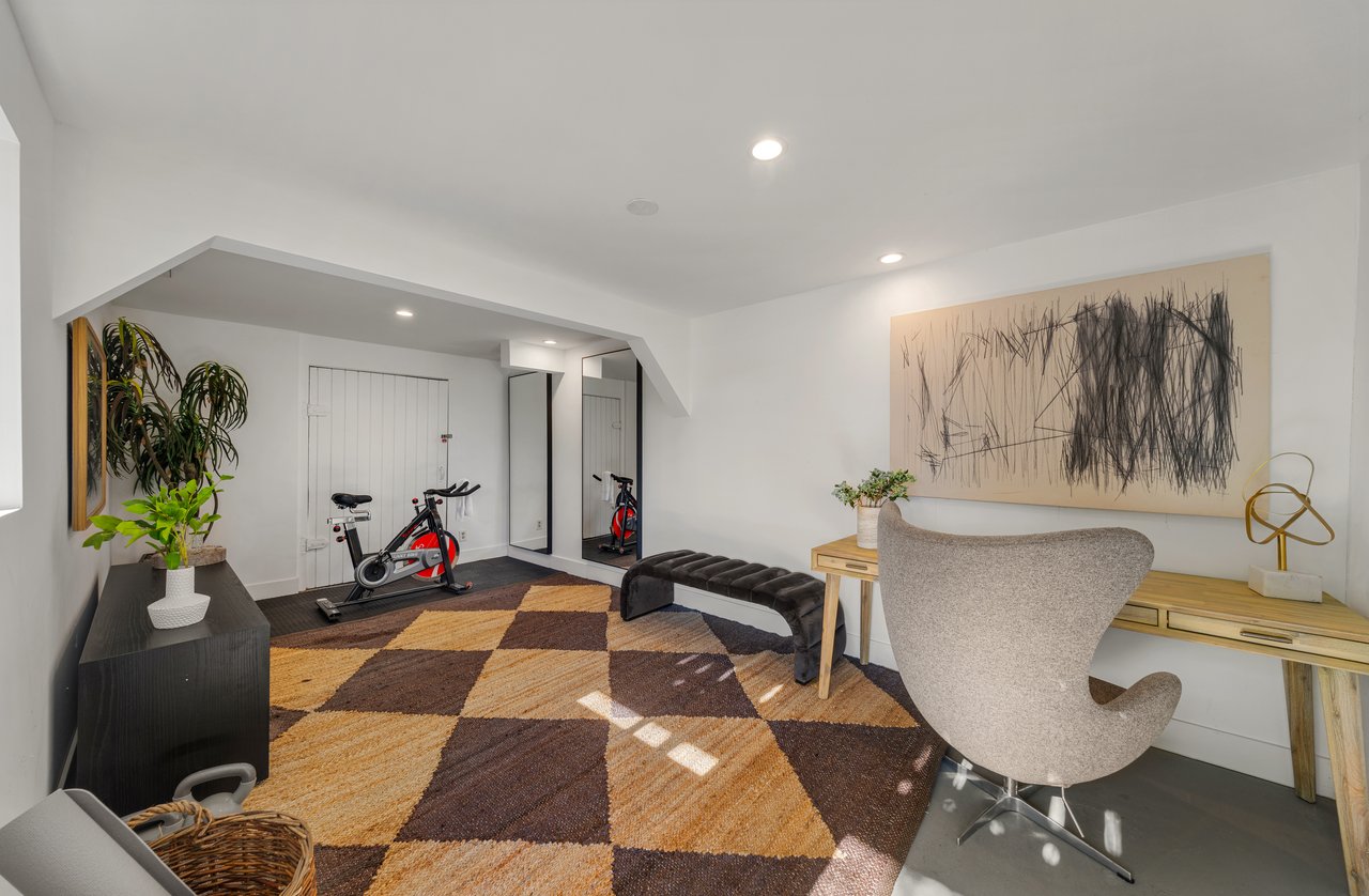 Gated View Residence on the Water