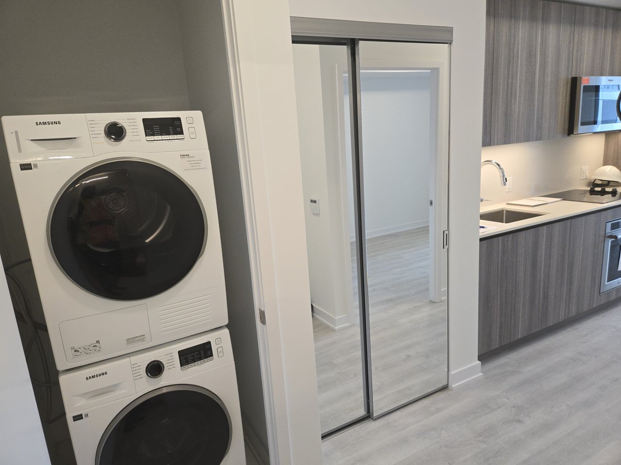 15 Richardson Street, Toronto C08 Unit: 711