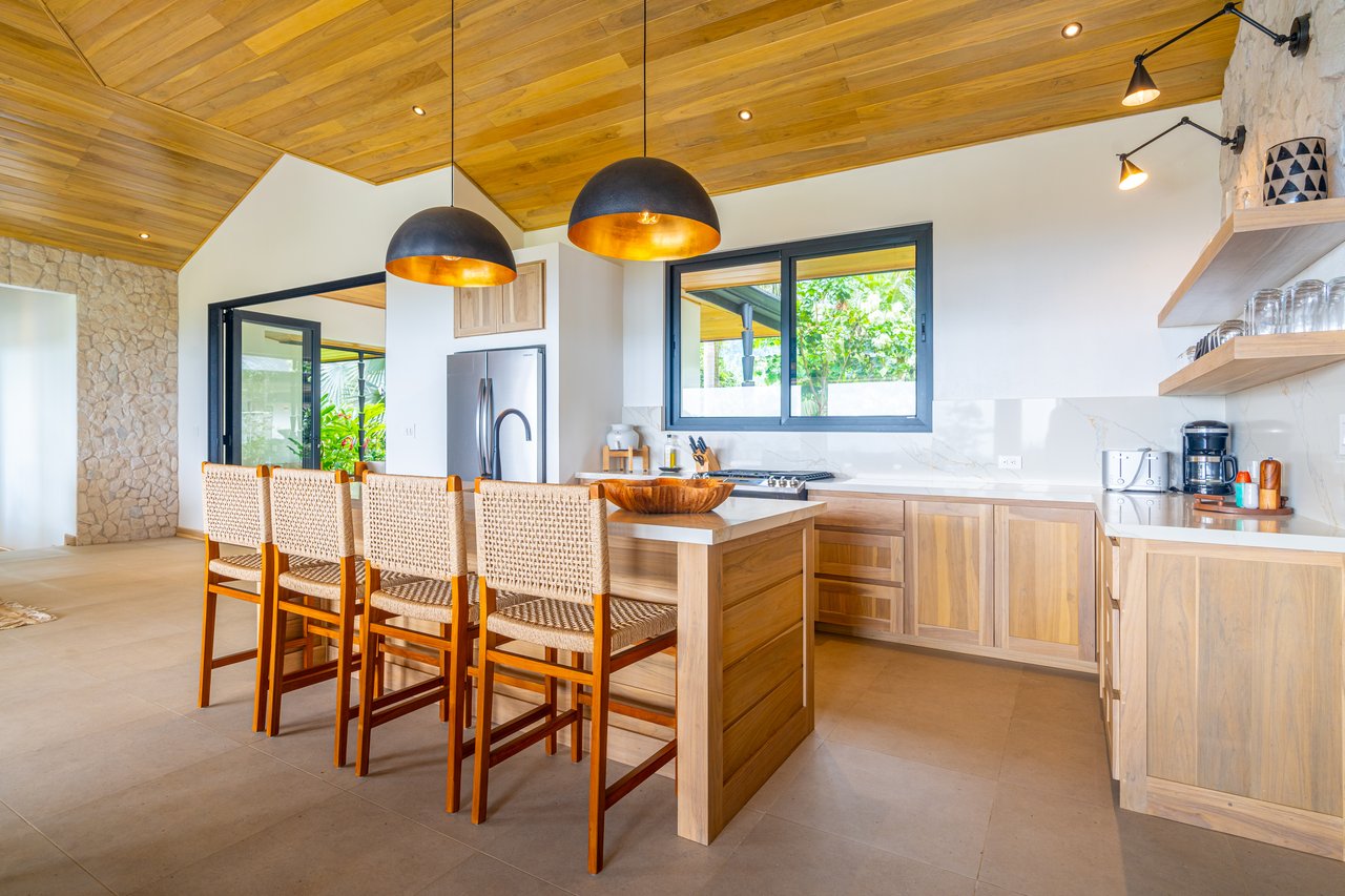Casa Otra Vida – A Private Jungle Retreat with Ocean Views & Off-Grid Luxury