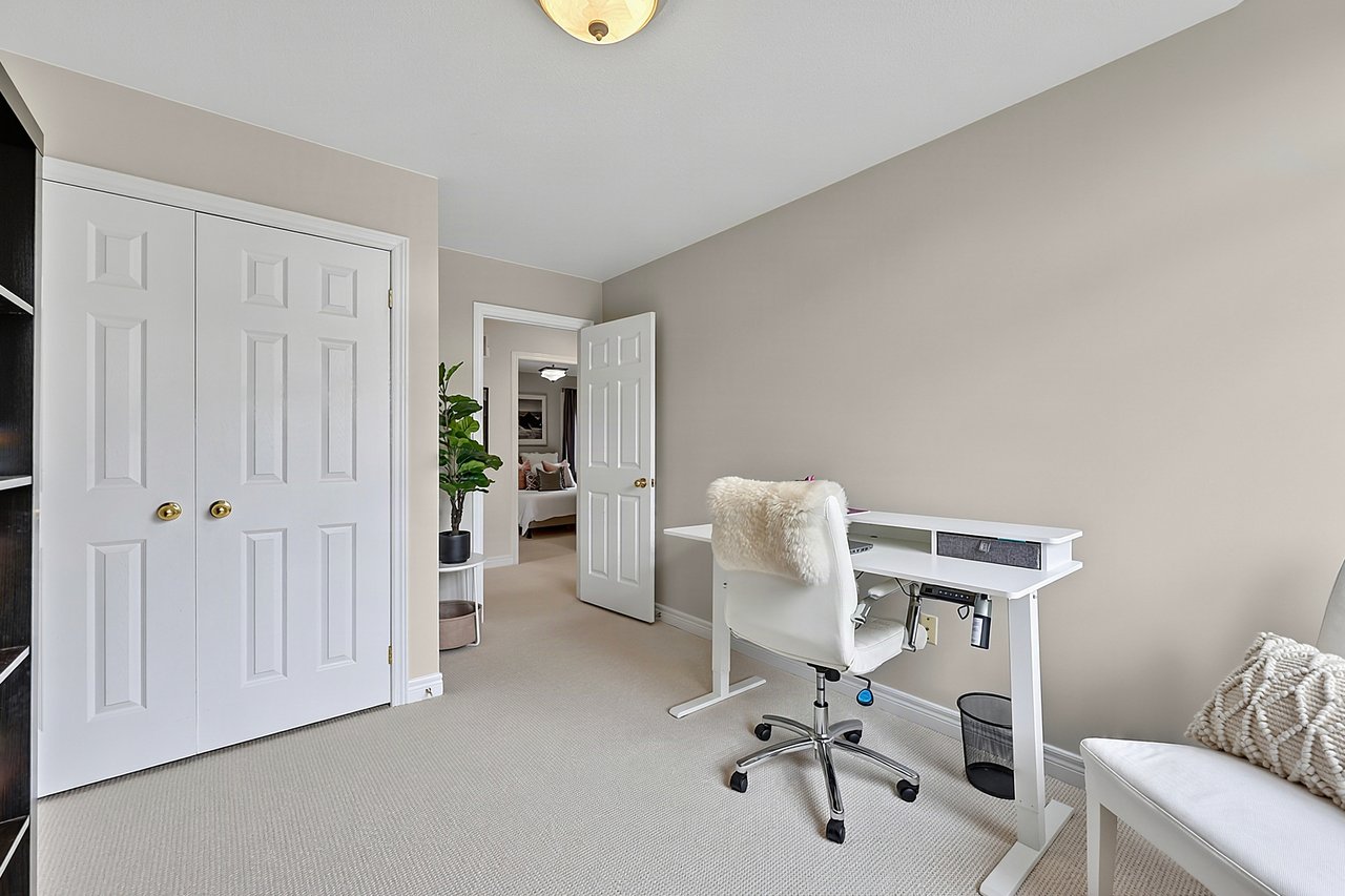 37 Rainbow Ct