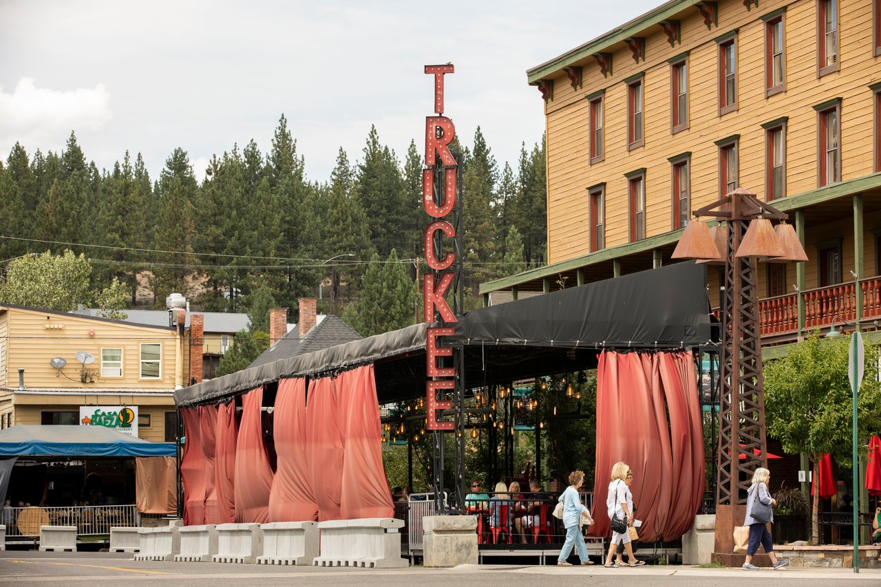 Scenic mountain homes in Truckee California under clear blue October sky