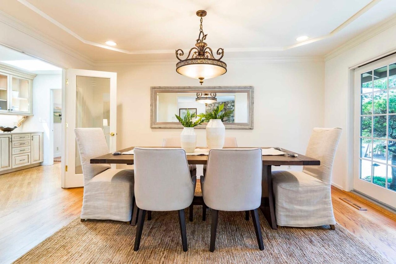 735 CASA BONITA CT