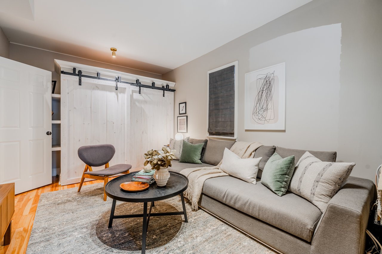 310 Lee Ave