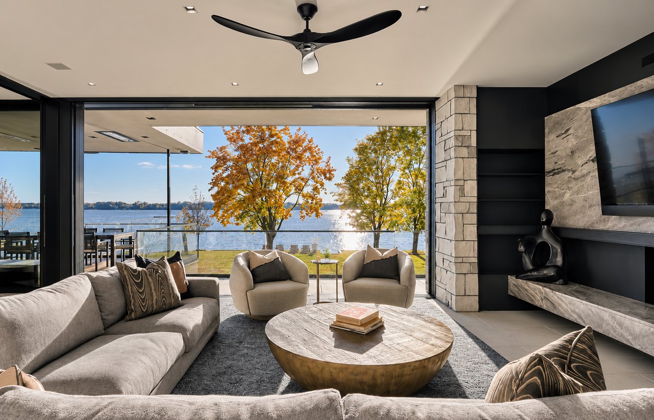 modern lakeside living room 
