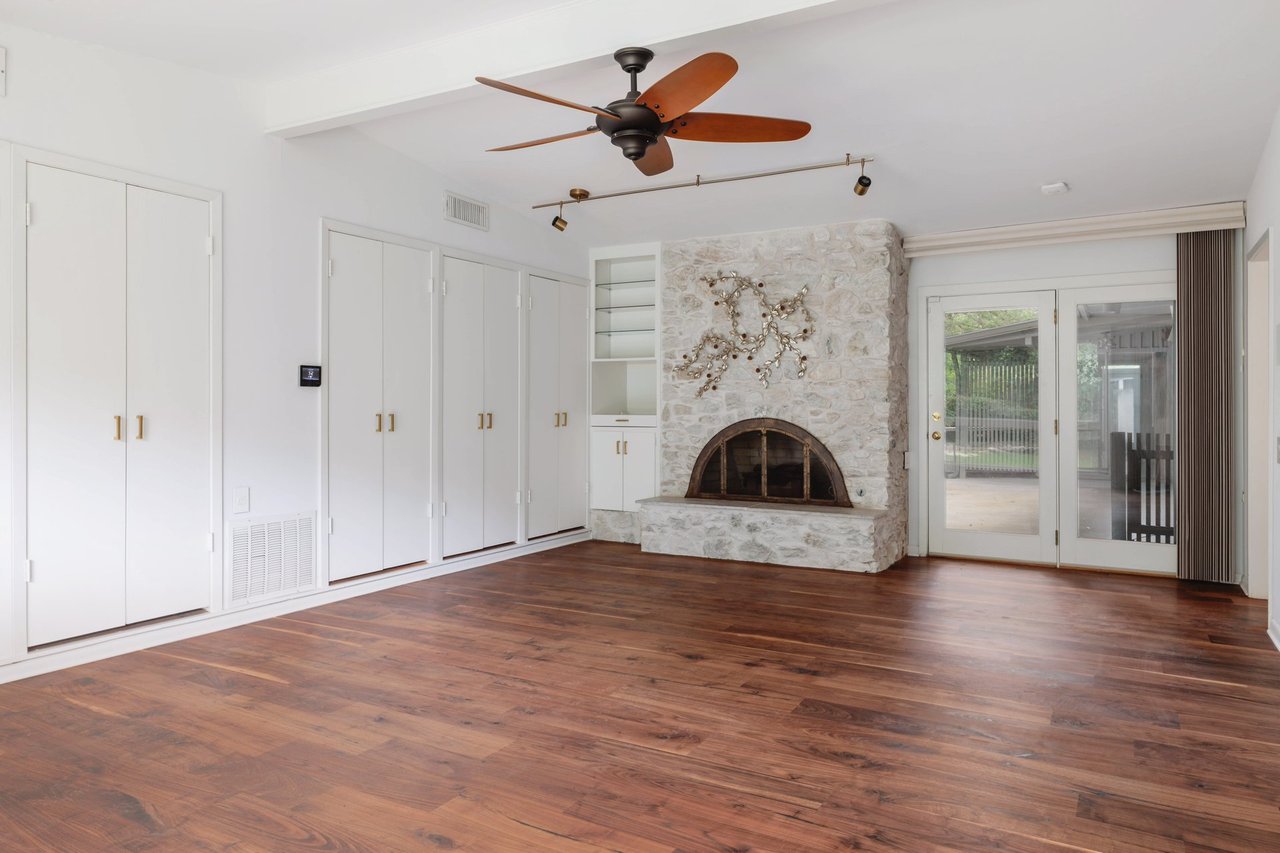 3304 Cherry Tree Circle