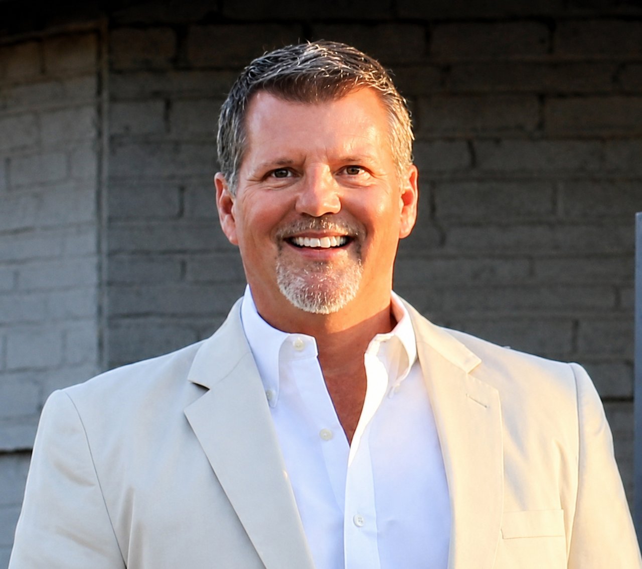 Bryan  Clemmons
