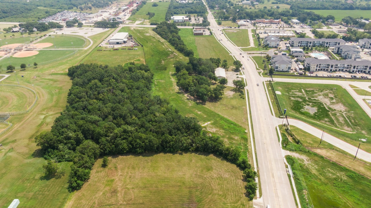 126 W Cedar Bayou Lynchburg Rd