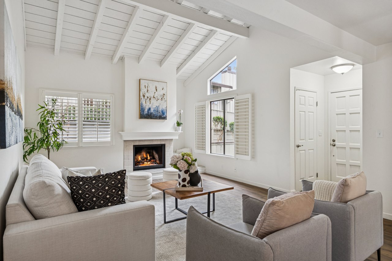607 Sage Ct Pacific Grove CA