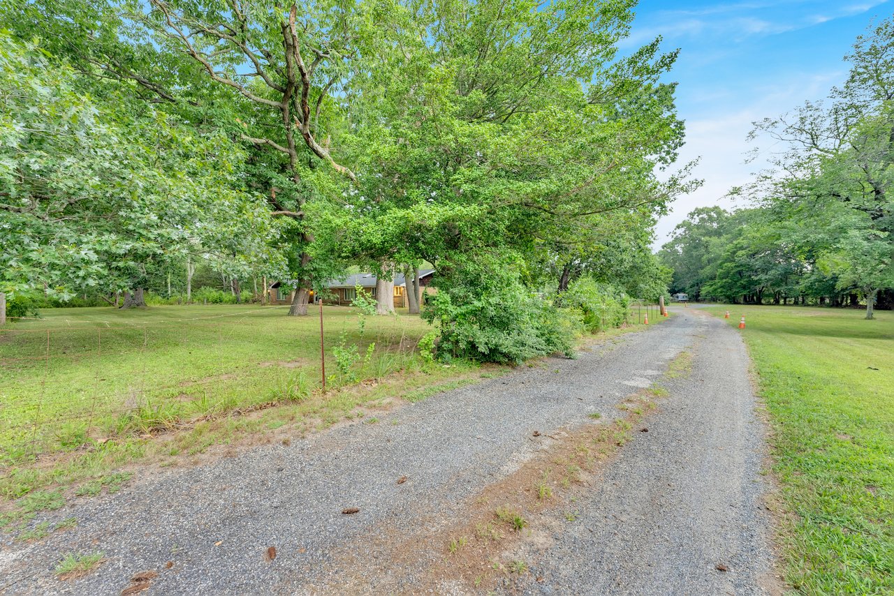 3042 S BLACK HORSE PK