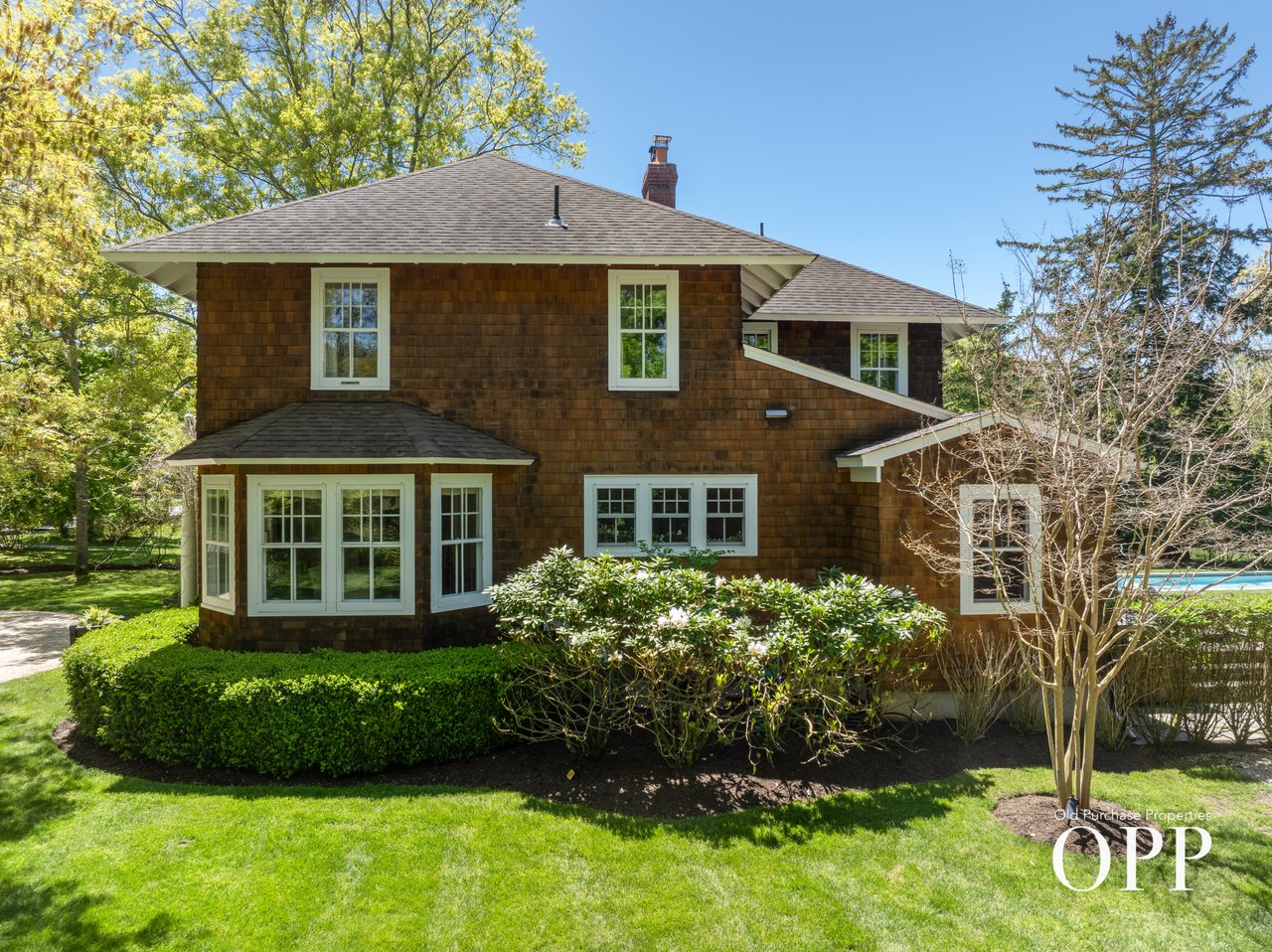 A MOVE-IN READY BELLPORT ORIGINAL