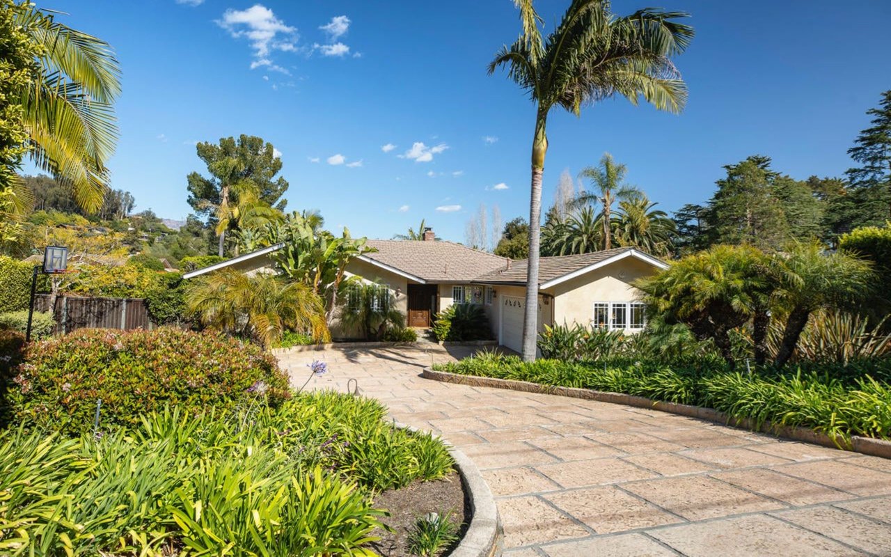 711 Cima Linda Ln
