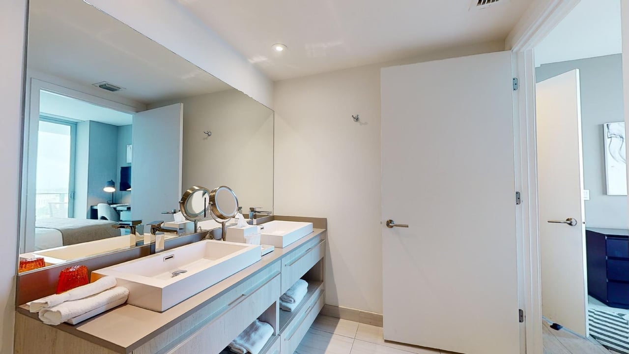 4010 S Ocean Drive 1006