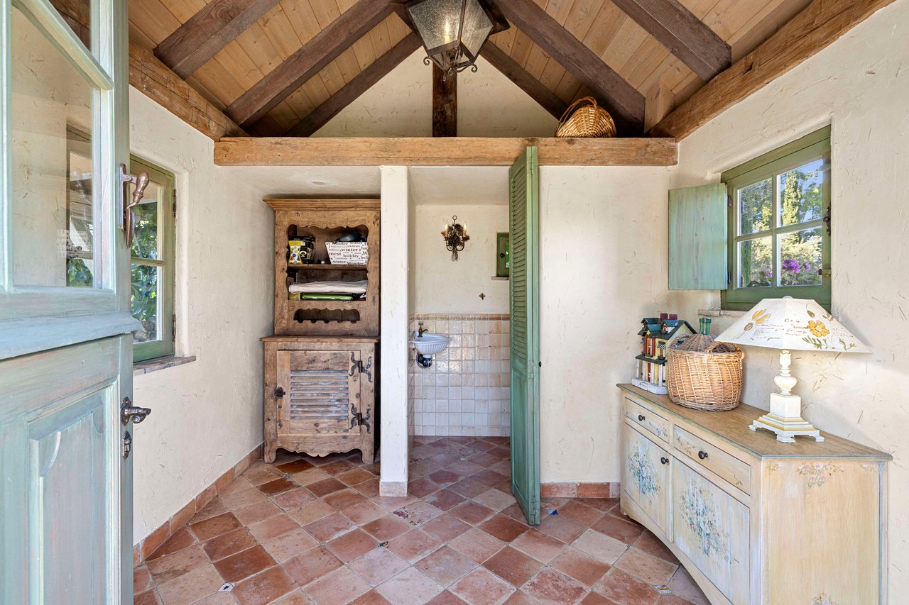 32121 Cook Lane
