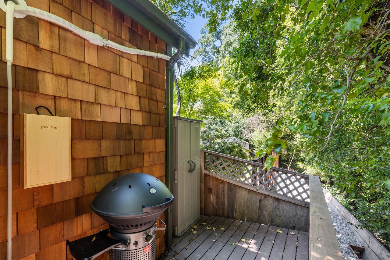 221 Redwood Drive
