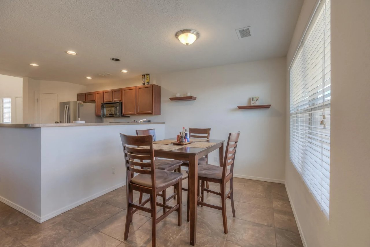 5008 Sala De Tomas Dr NW
