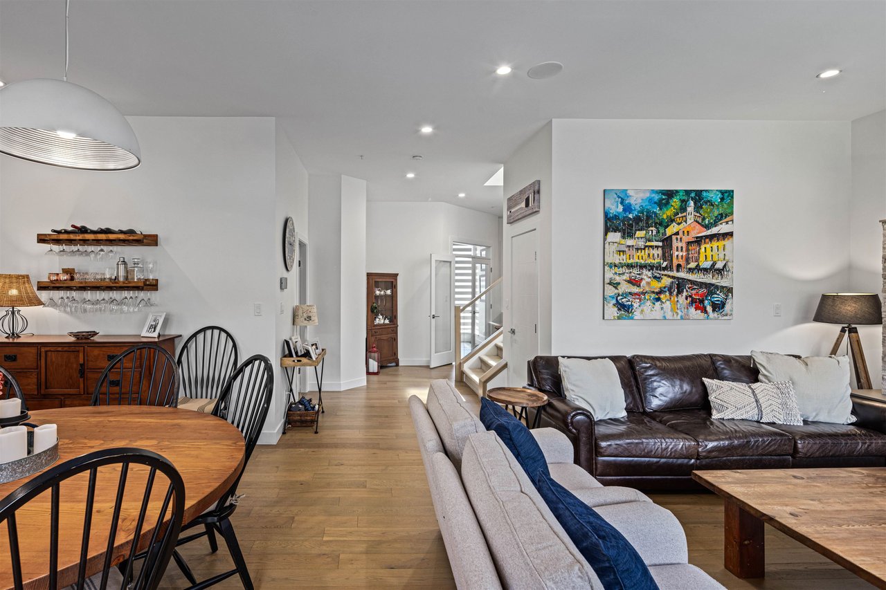 39303 Mockingbird Cres