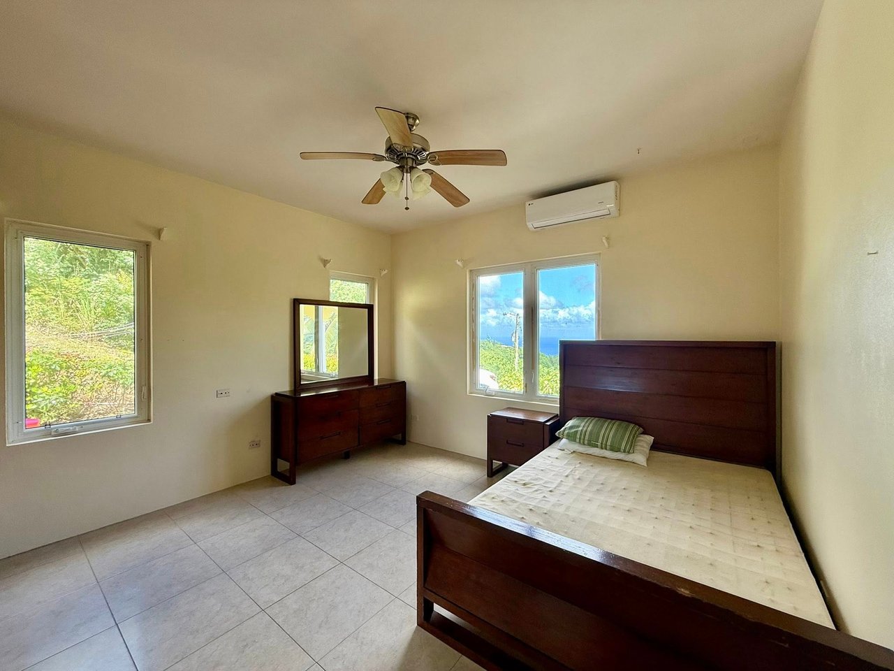 1092 Anderson Estate 2 Bedroom Apartment