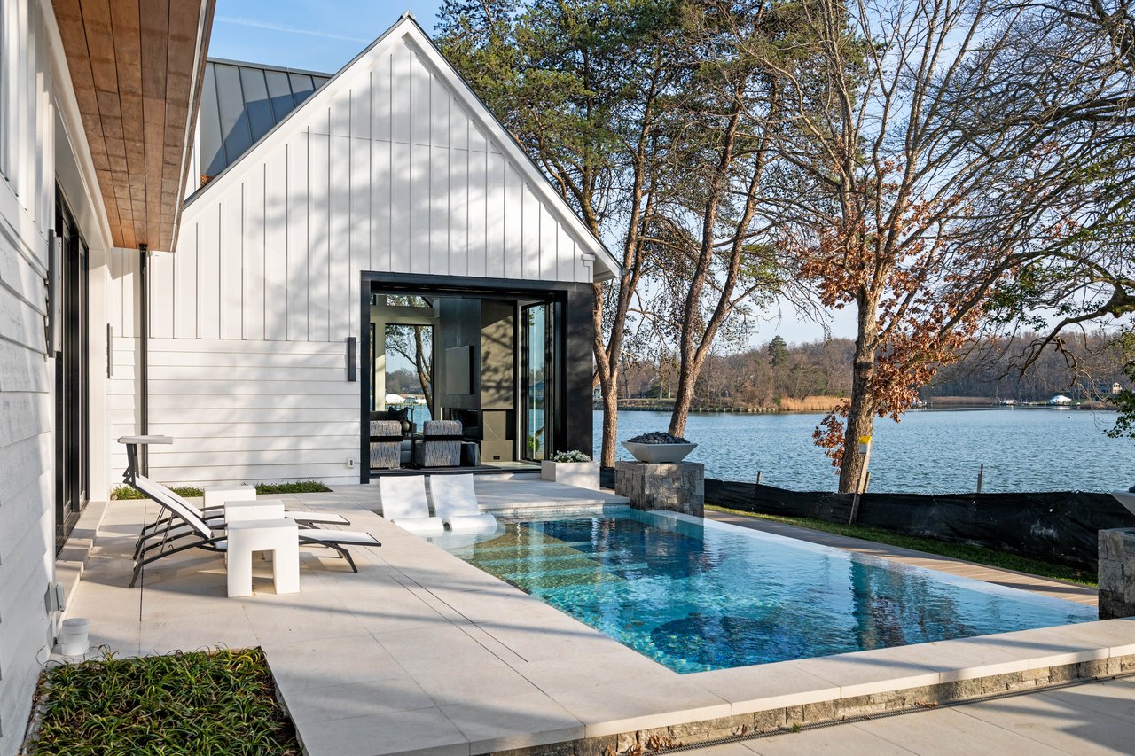 ANNAPOLIS WATERFRONT HOME | LAKE OGELTON WATERFRONT WITH CHESAPEAKE BAY ACCESS