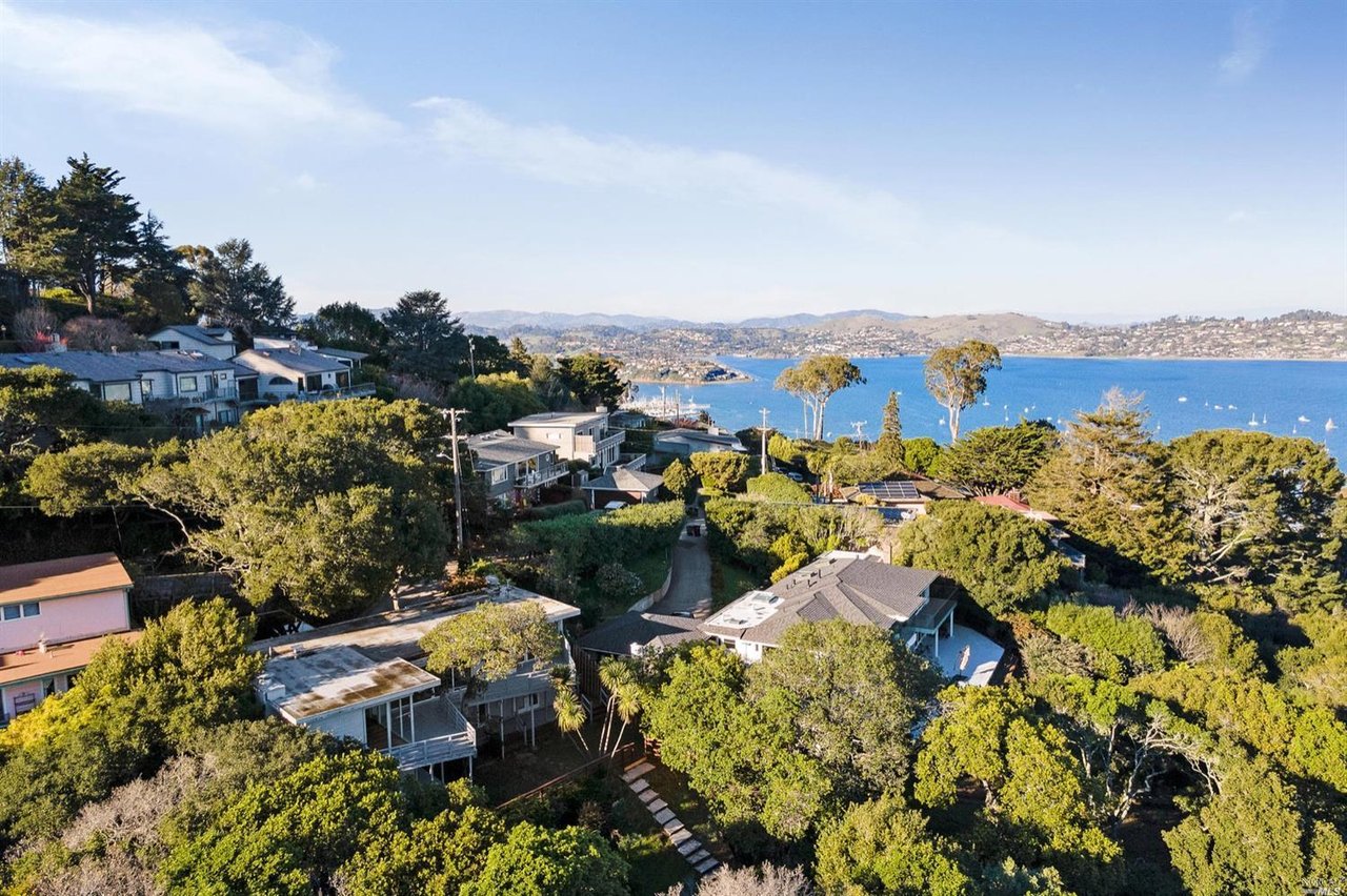 75 Monte Mar Dr