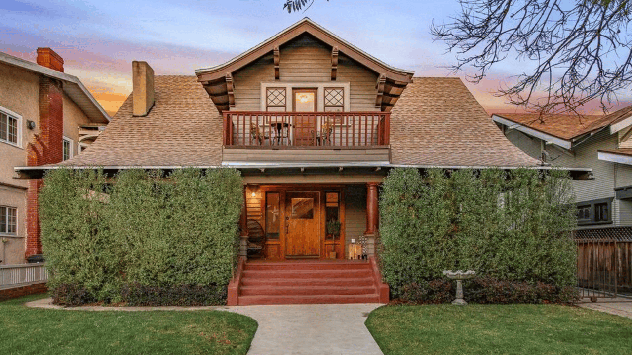 1722 Roosevelt Ave