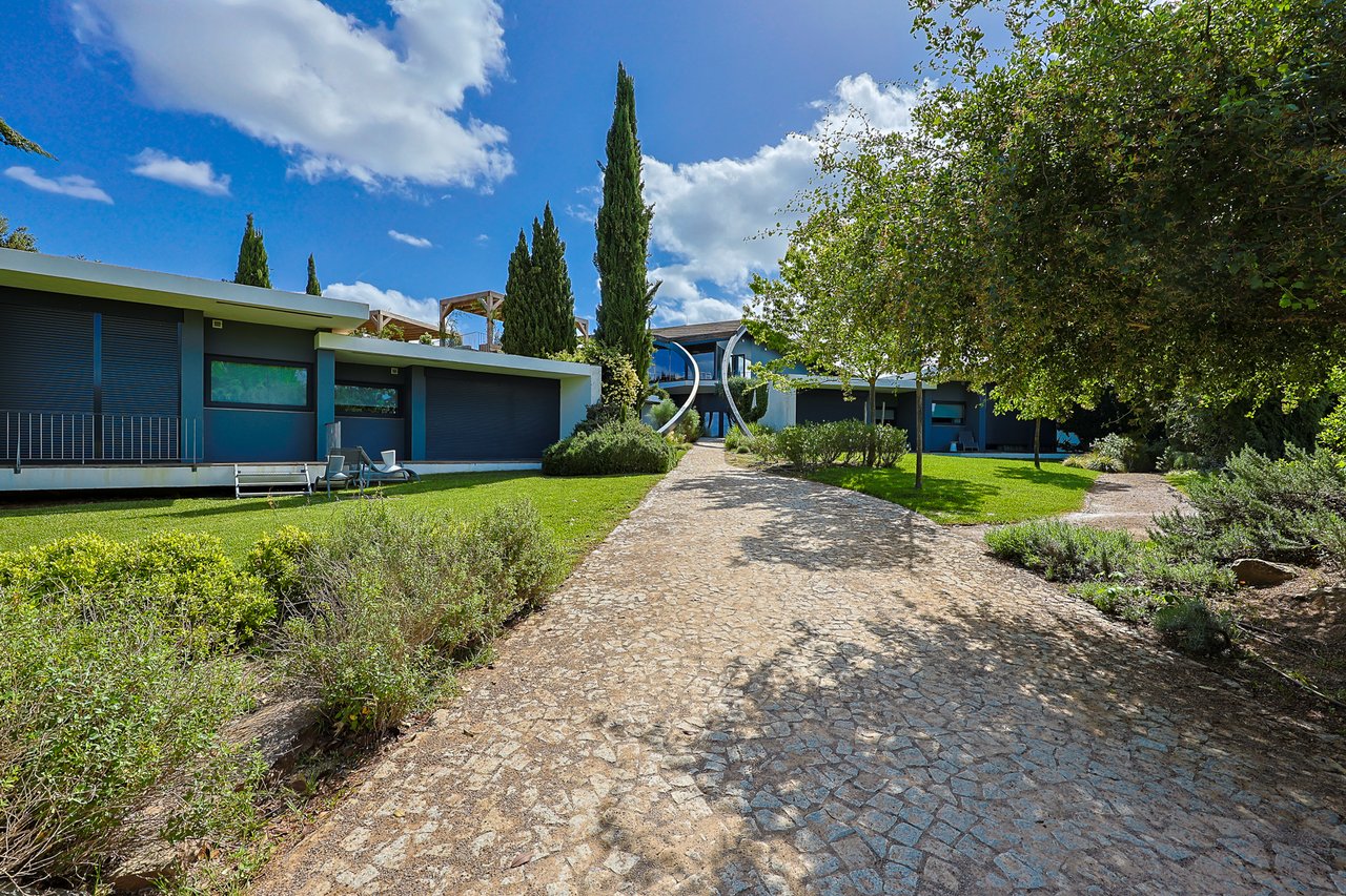 Luxury Wellness & Sports Retreat in Portugal with Expansion Upside & €1M+ Revenue