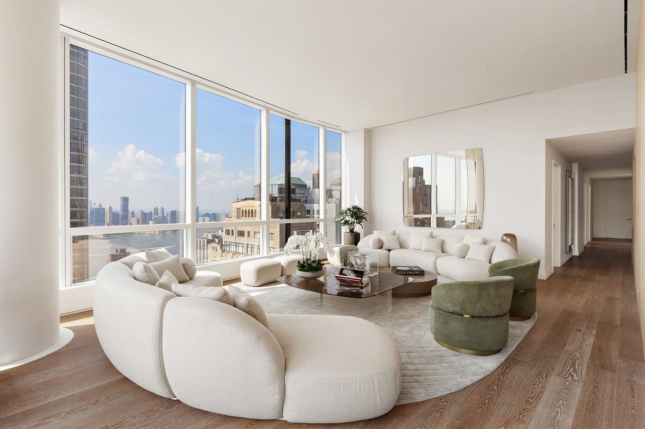 77 Greenwich St #PH