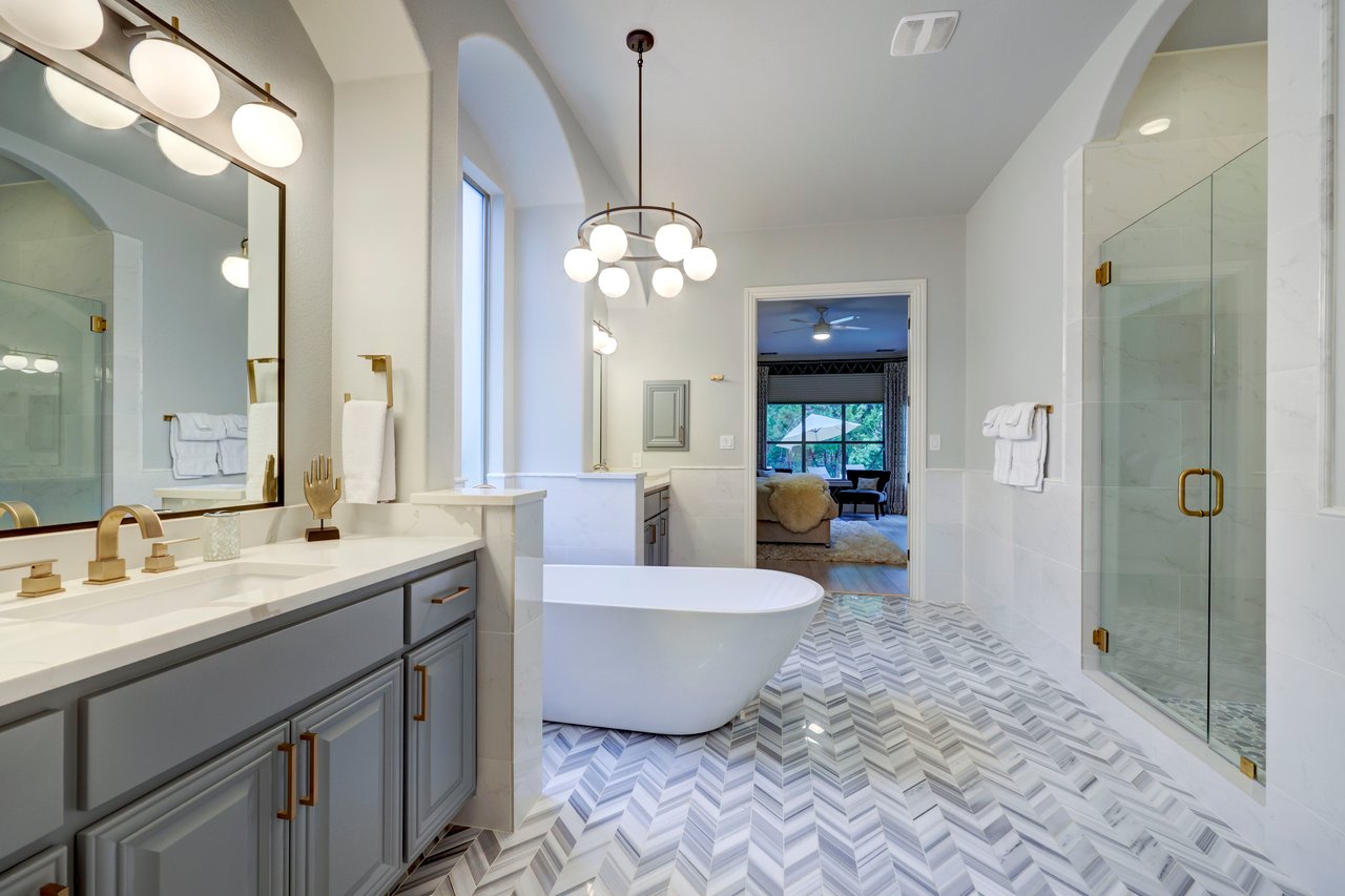 12100 Azure Shores Ct.