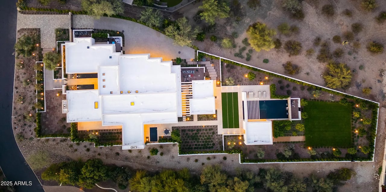 4510 E Maderos Del Cuenta Drive