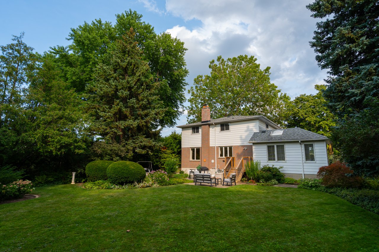 28 Monmouth Crt