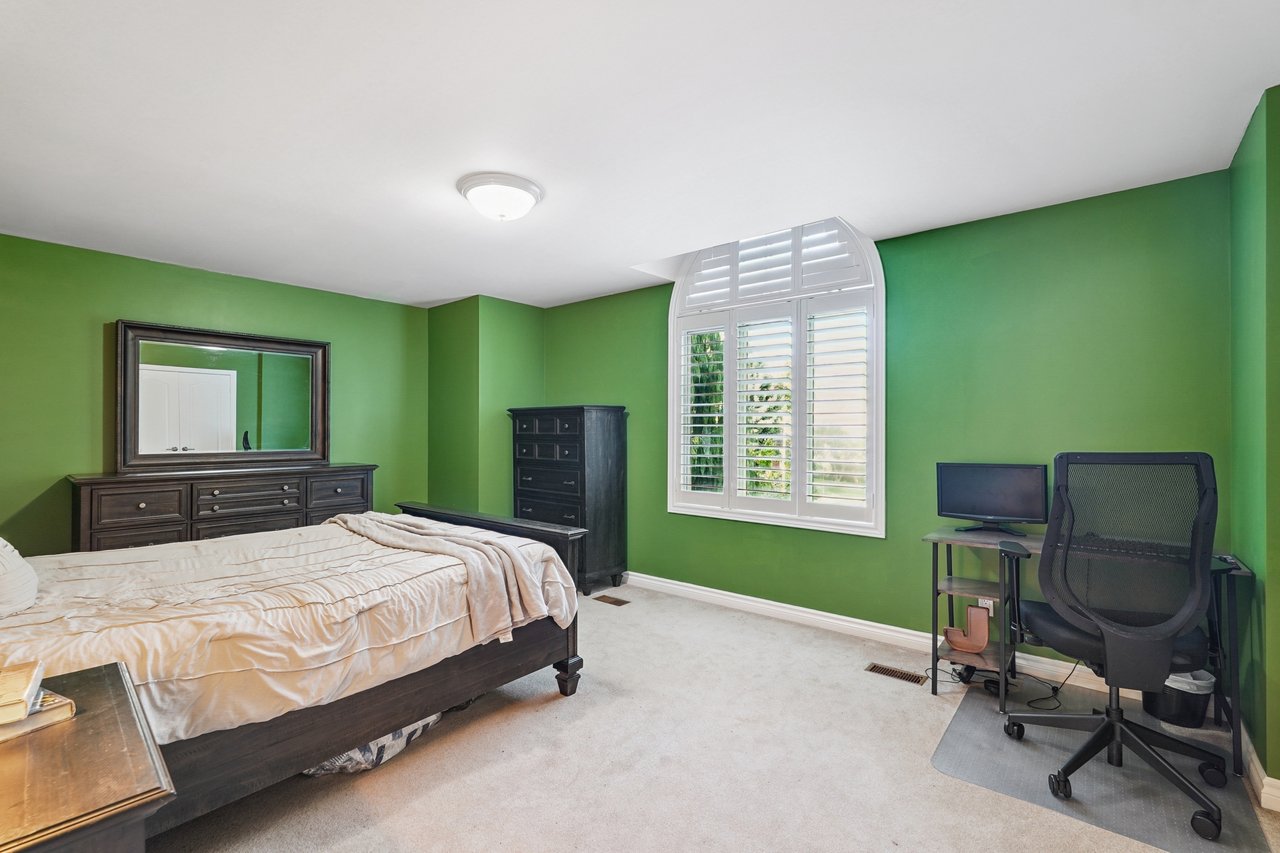 A Lifestyle Retreat in Prestigious Tyandaga Woods