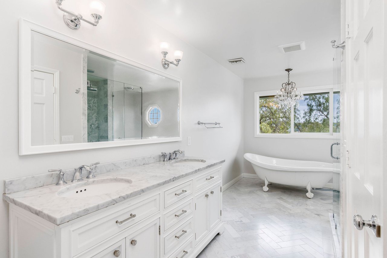 24820 Jacob Hamblin Rd