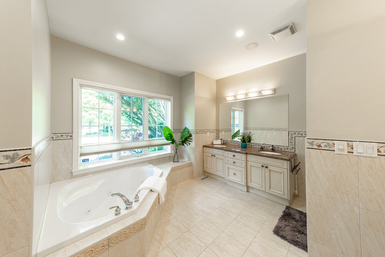 Exclusive Listing - Muskoka-Inspired Estate with Ravine Oasis