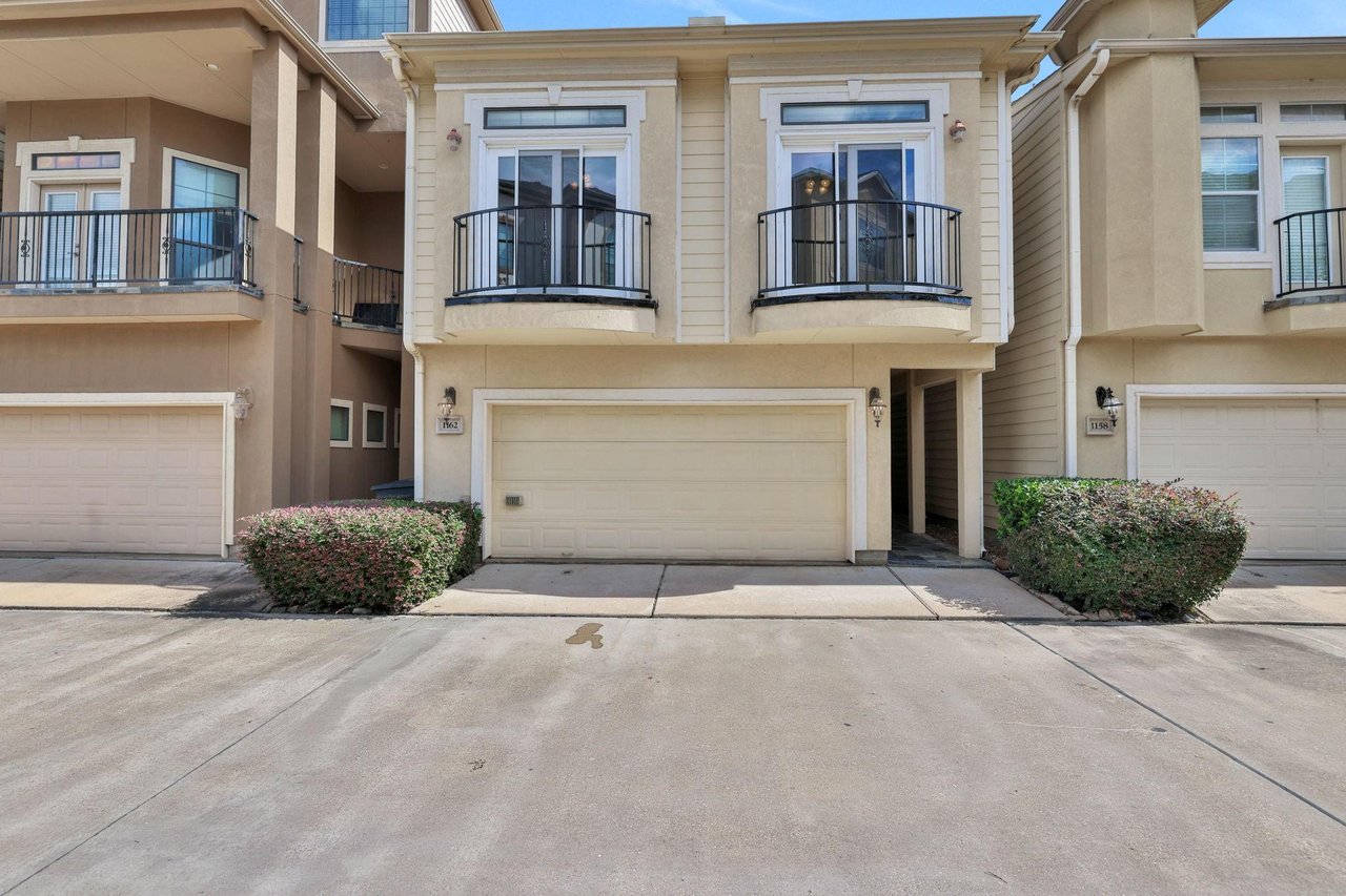 1162 Hempstead Villa Ln